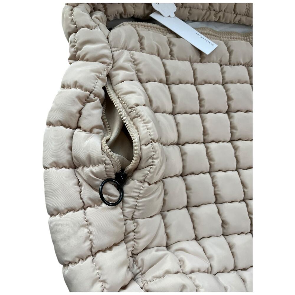 Street Level Cleo Ivory large quilted nylon puffer tote bag NWT & dust bag - Picture 5 of 10